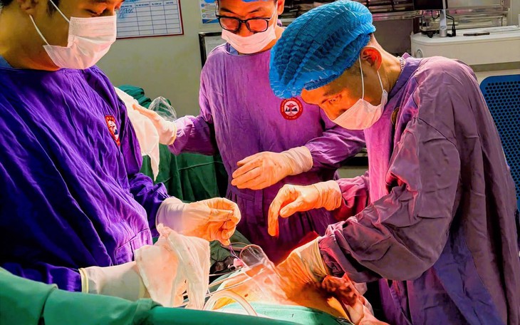 Bệnh nhân được điều trị sau phẫu thuật