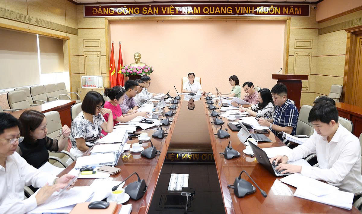 Cải Cách Hệ Thống Phân Phối Dược: Đảm Bảo Tiếp Cận Thuốc Kịp Thời Cho Người Dân