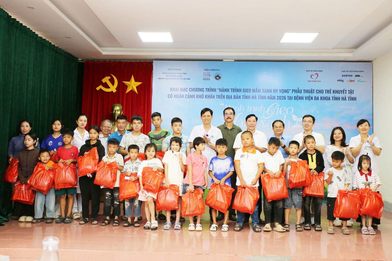 Nâng Cao Chất Lượng Dịch Vụ Y Tế Cho Trẻ Em Khuyết Tật Tại Hà Tĩnh