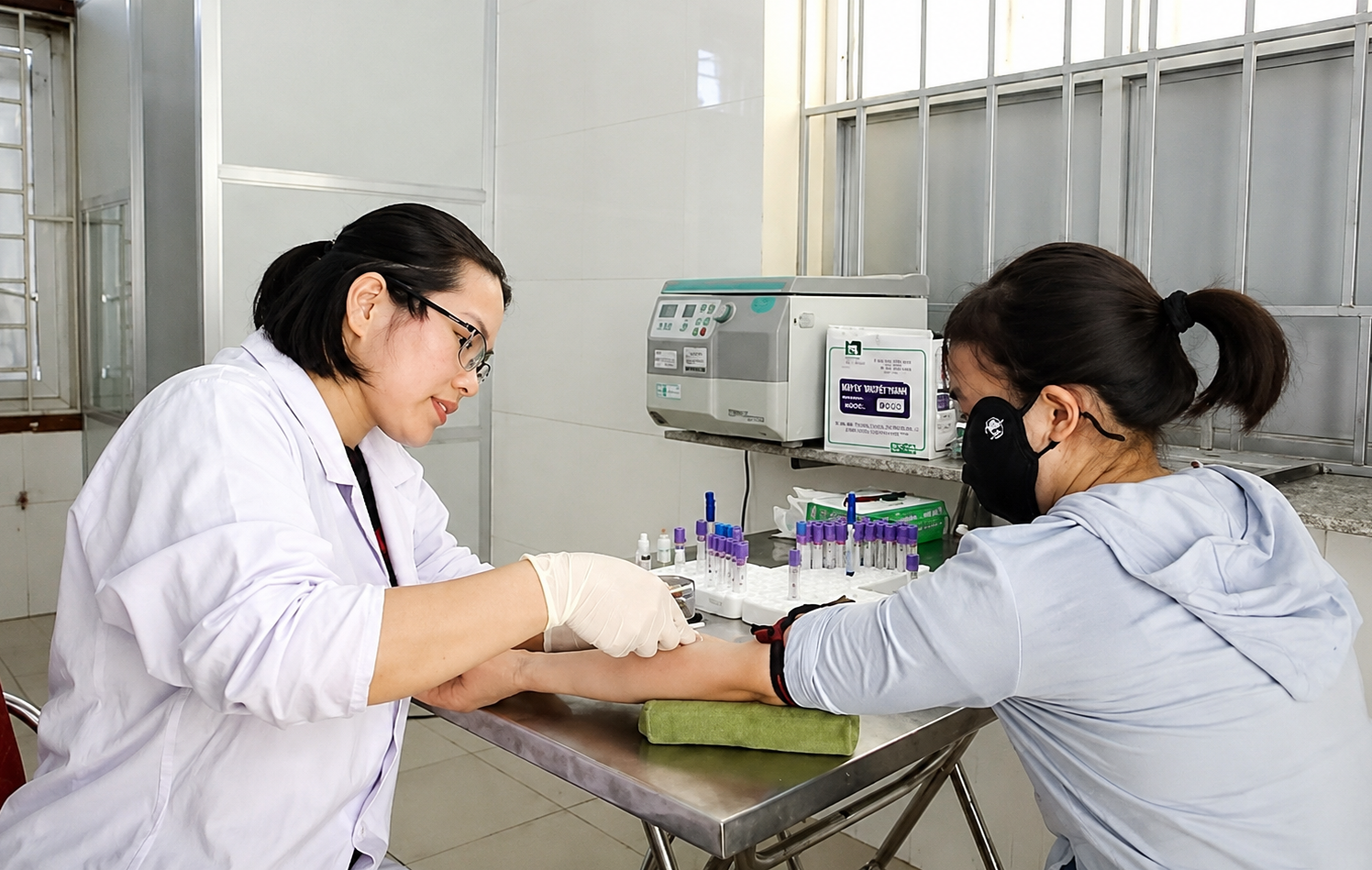 Hà Tĩnh Nâng Cao Nhận Thức và Kiểm Soát HIV Trong Cộng Đồng