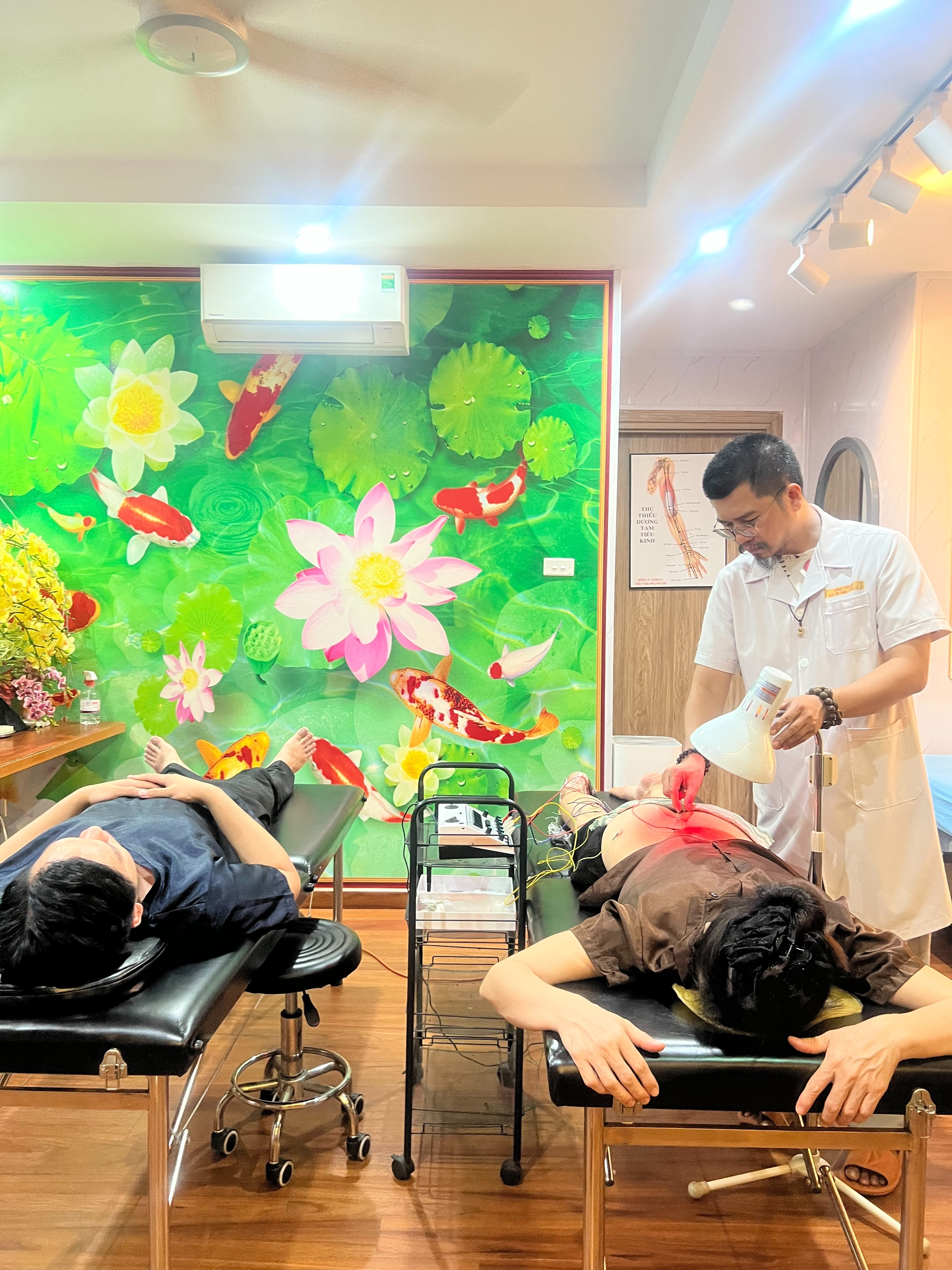 4-17872102906421376095784 Lương y Phạm Đức Tuấn: Dấu ấn danh hiệu 'Thầy thuốc Đông Y tiêu biểu toàn quốc'- Ảnh 4.