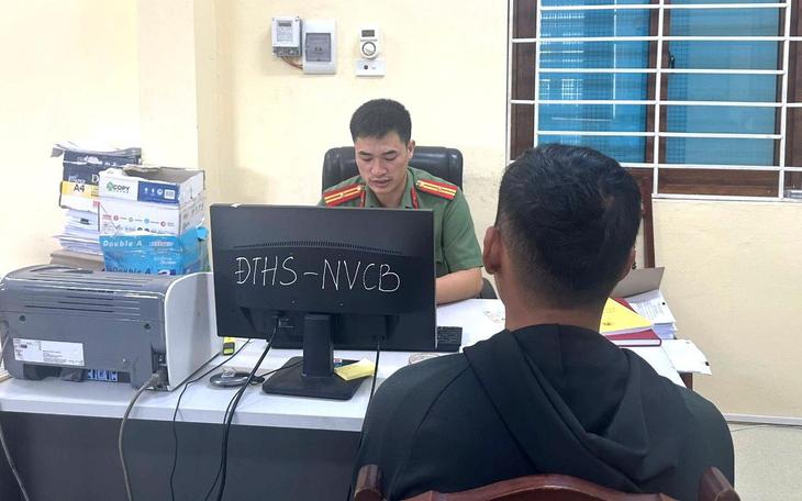 Bí Quyết Tránh Xa Các Chiêu Trò Mua Bán Giấy Phép Lái Xe Giả Đang Gia Tăng - Ảnh 2.