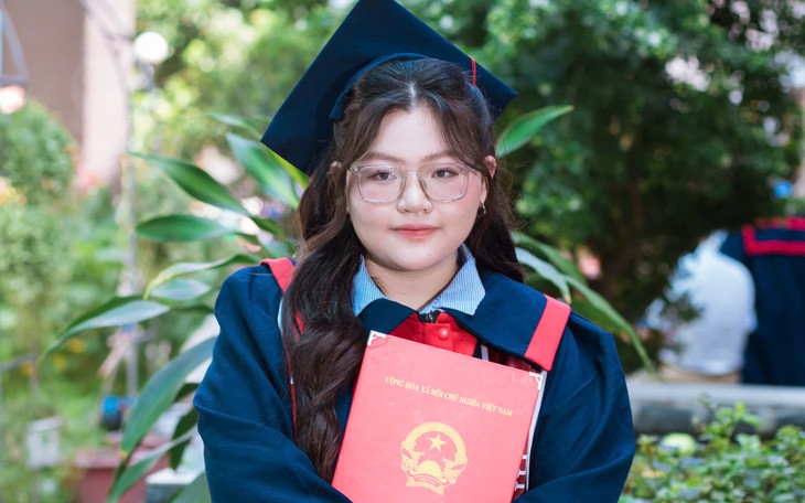 Lớp học đặc biệt ở TPHCM: 43/43 học sinh đều đỗ đại học các ngành sức khỏe - Ảnh 2.