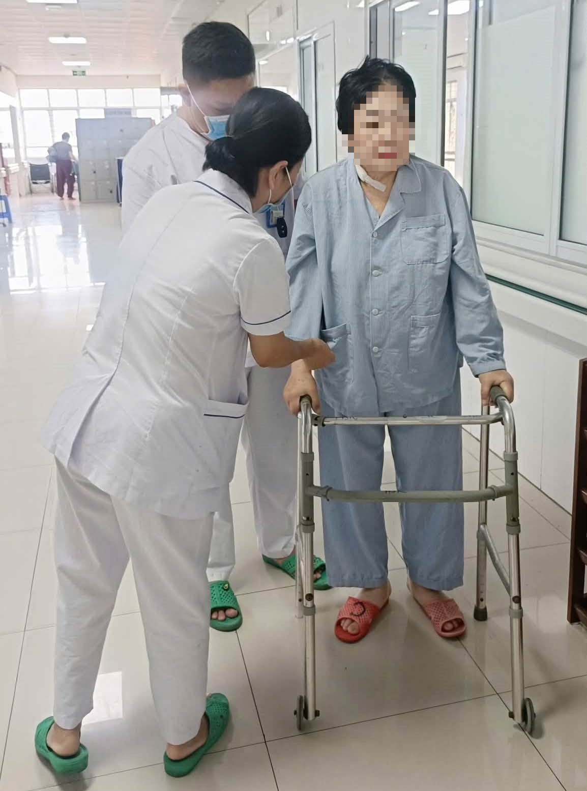base64-17866124206302002223462 23 ngày giành sự sống cho bệnh nhân sốc nhiễm khuẩn, suy đa tạng nguy kịch- Ảnh 2.