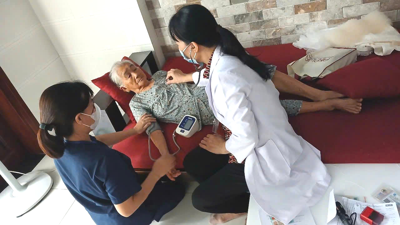 Nâng Cao Chất Lượng Y Tế Cơ Sở: Đưa Tiến Bộ Y Học Đến Gần Người Dân