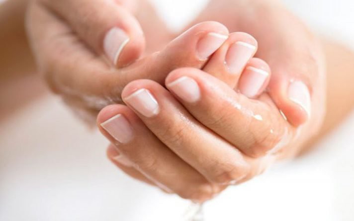 Những ai có nguy cơ cao mắc viêm tuyến mồ hôi mủ?