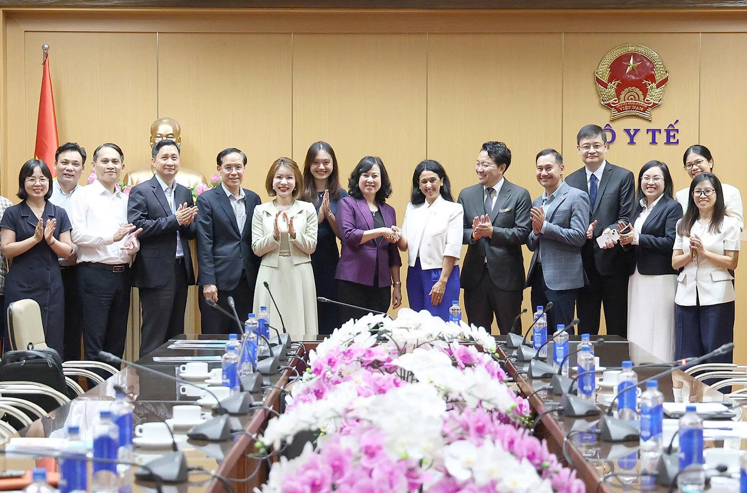 Bộ trưởng Đào Hồng Lan tiếp, làm việc với Hội đồng Doanh nghiệp Úc tại Việt Nam - Ảnh 11.