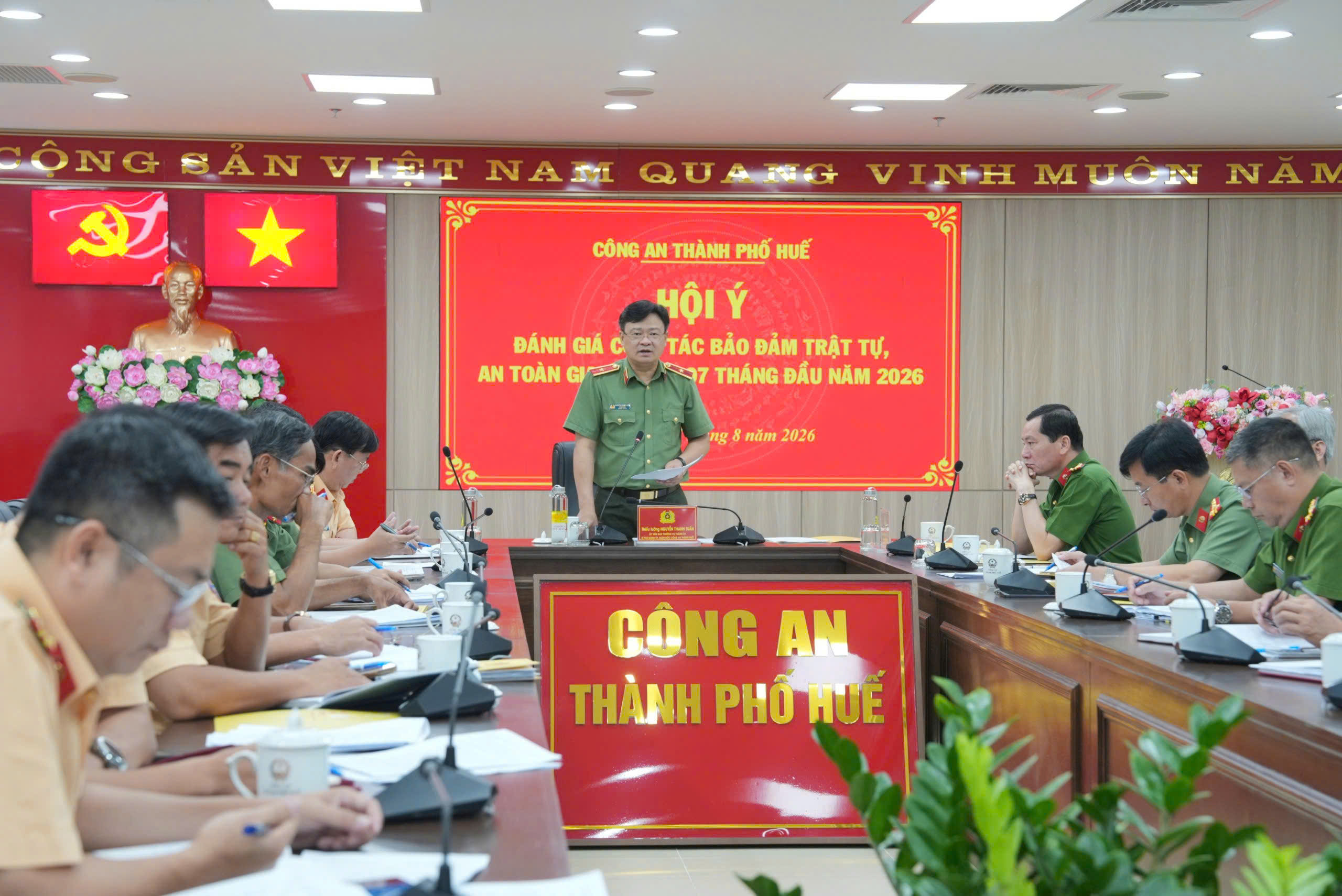 camera-giam-sat-thiet-bi-do-toc-do-phat-hien-hang-nghin-truong-hop-vi-pham-o-hue-1785999891308640708981 Camera giám sát, máy đo tốc độ phát hiện hơn 2.700 trường hợp vi phạm ở Huế - Ảnh 1.