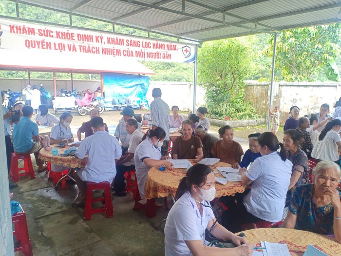 Đẩy mạnh chính sách bảo hiểm y tế cho đồng bào dân tộc thiểu số