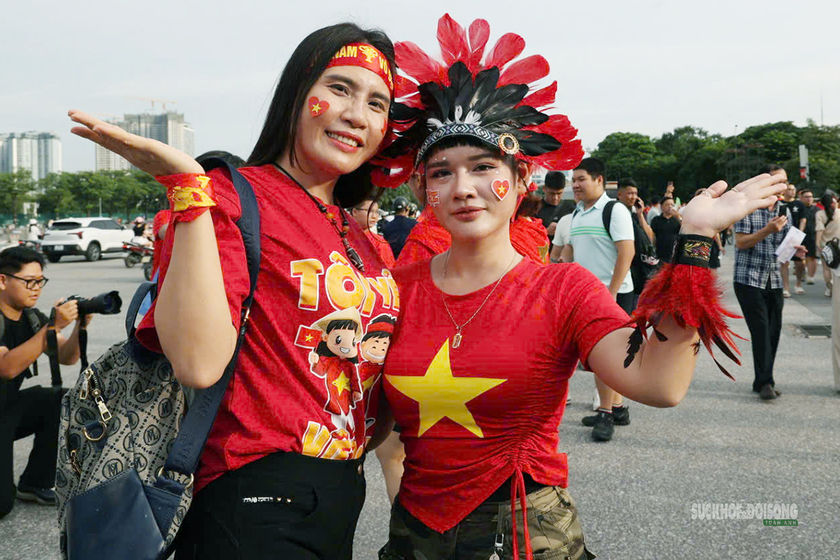 Cờ đỏ sao vàng rực rỡ trước trận lượt về tranh cúp AFF Cup 2026 - Ảnh 6.