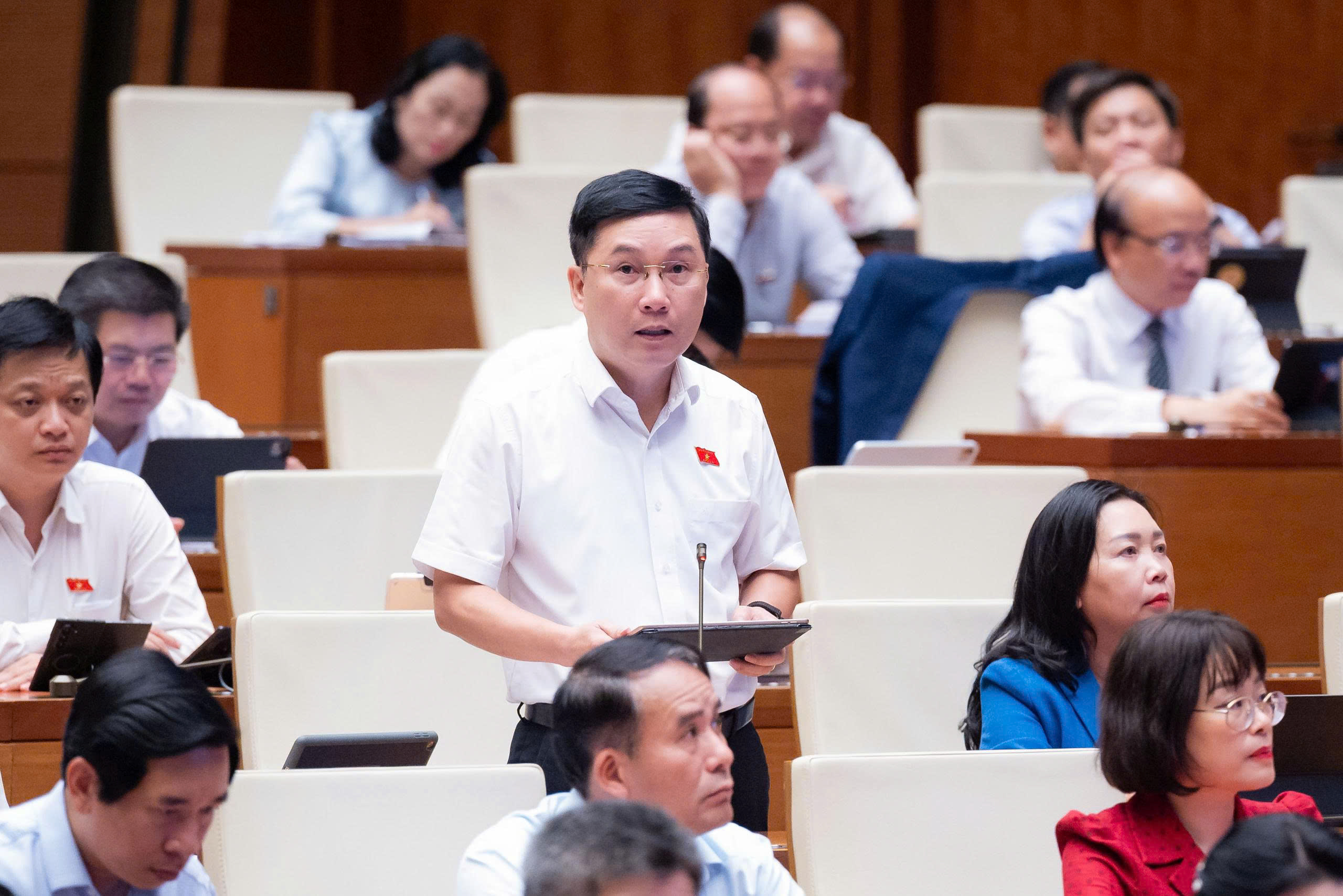 Quốc Hội Đề Xuất Quy Định Mới Về Kinh Doanh Khí N2O Để Bảo Vệ Doanh Nghiệp Hợp Pháp
