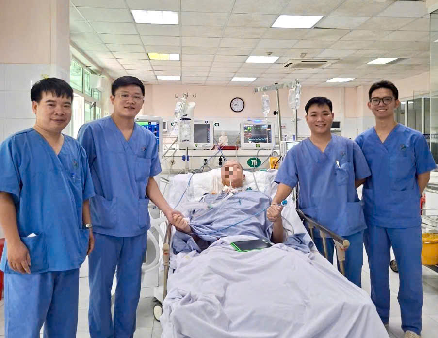 Hành trình hồi sinh của bệnh nhân 25 tuổi mắc bệnh tự miễn hiếm gặp