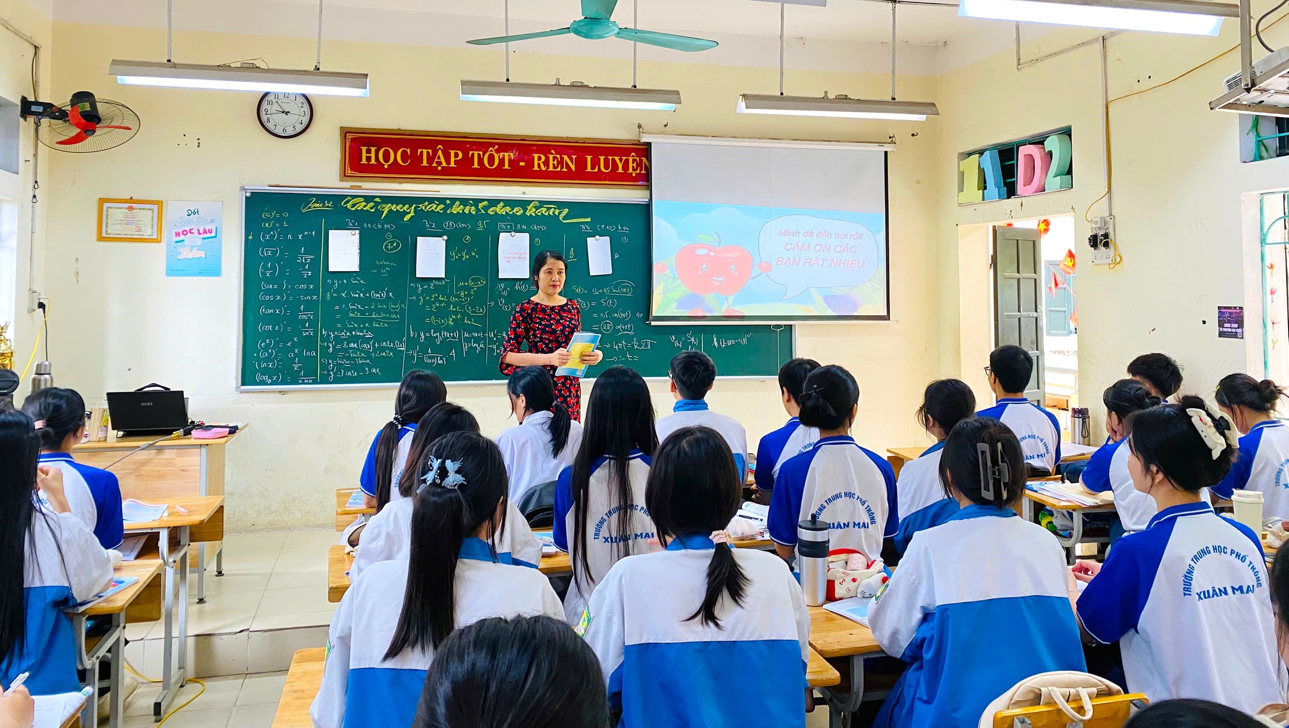 Giáo viên Hà Nội chờ một quyết định xét thăng hạng thấu tình, đạt lý- Ảnh 1.