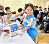 Hà Nội Đưa Ra Những Biện Pháp Mới Để Cải Thiện Y Tế Trường Học