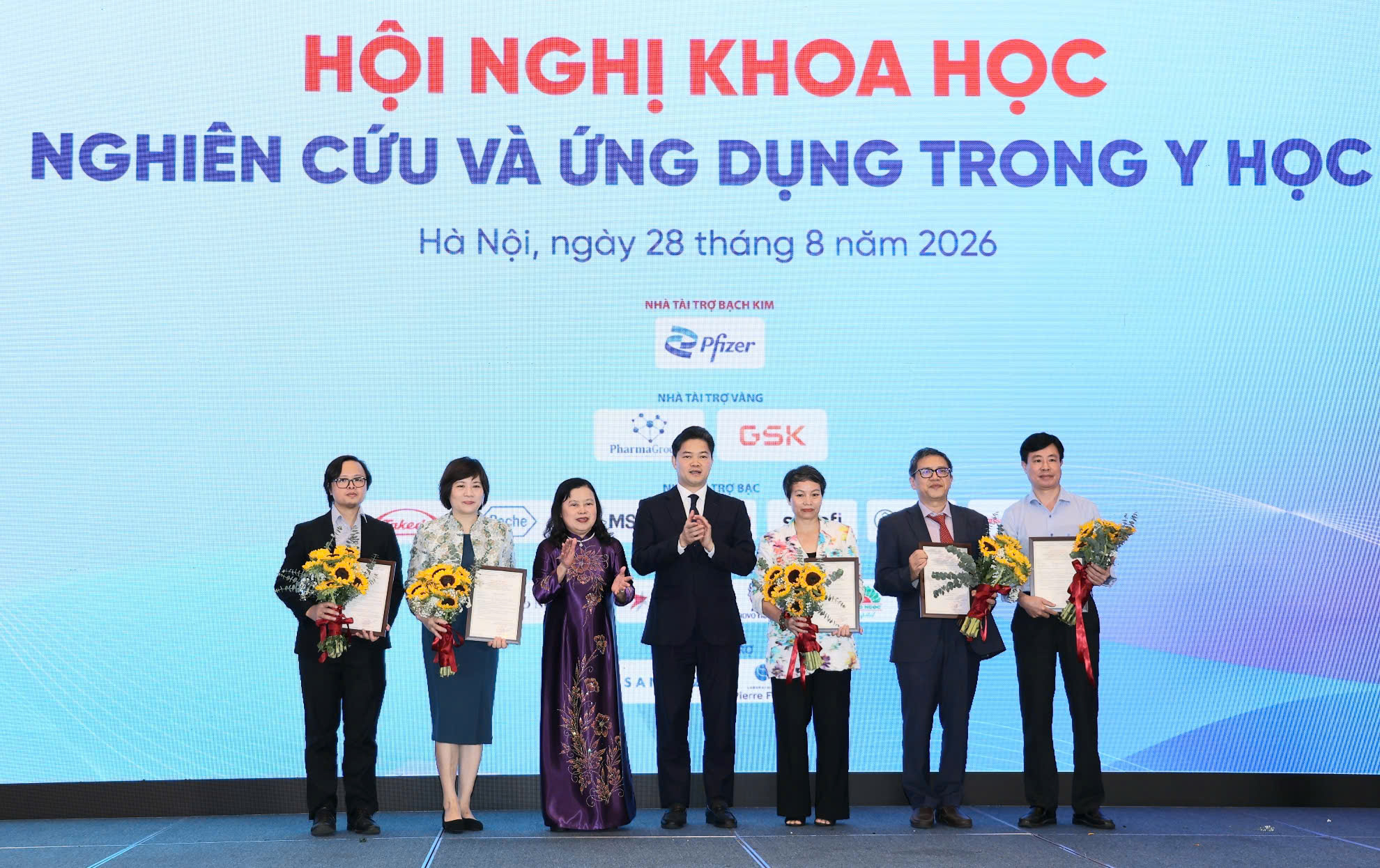 Tăng Cường Nghiên Cứu Khoa Học Để Nâng Cao Chất Lượng Y Tế Việt Nam