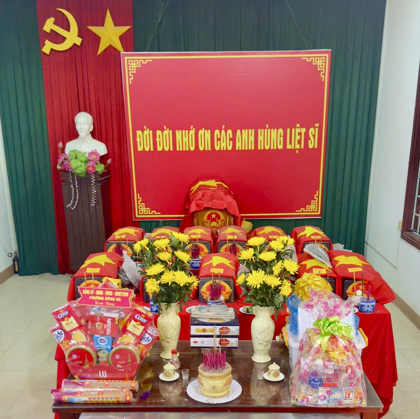 Phát hiện nhiều hài cốt liệt sĩ trong khuôn viên bệnh viện và khu vực lân cận- Ảnh 3.