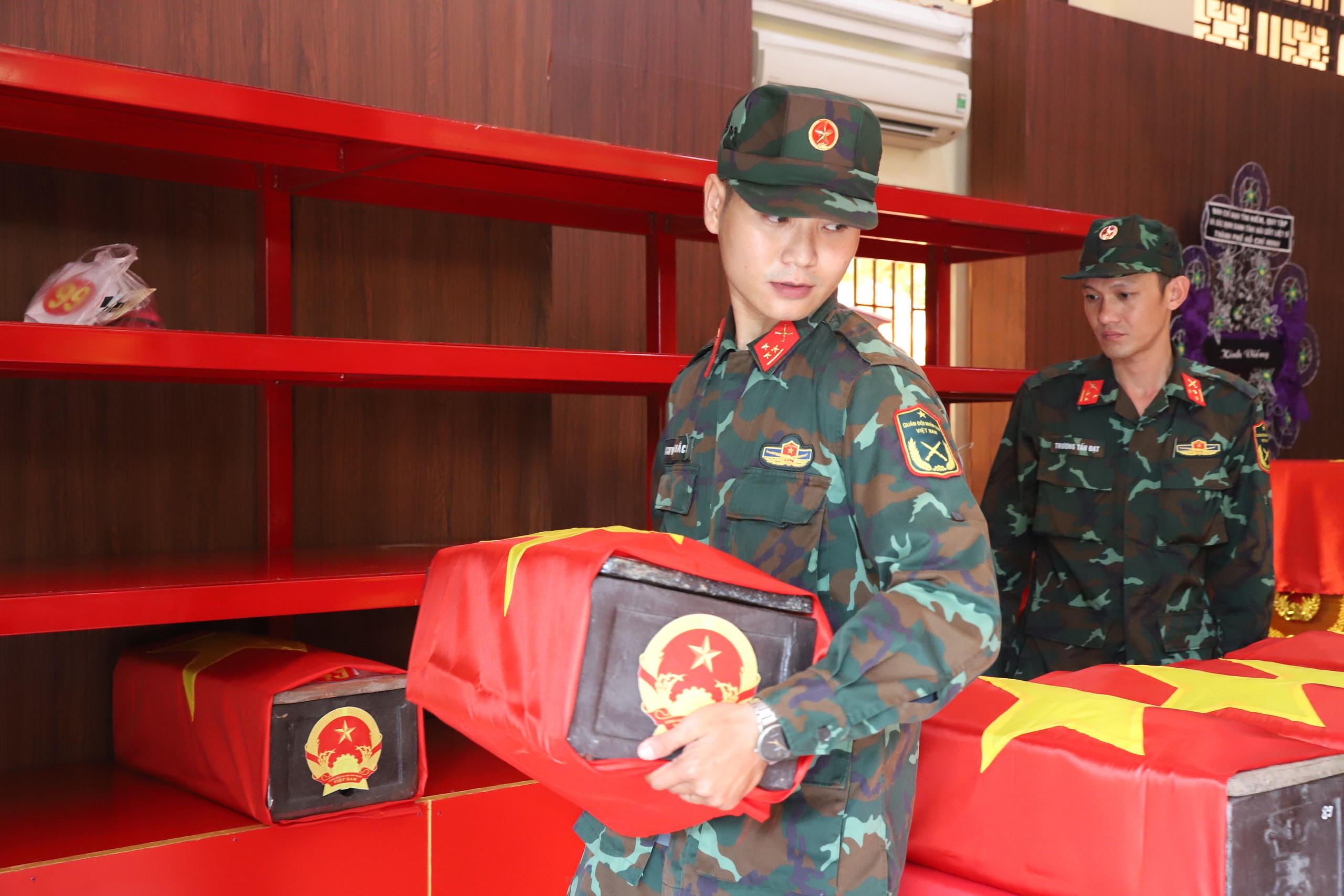 Chiến Dịch Vận Chuyển Mẫu Hài Cốt Liệt Sĩ Từ TPHCM Đến Hà Nội