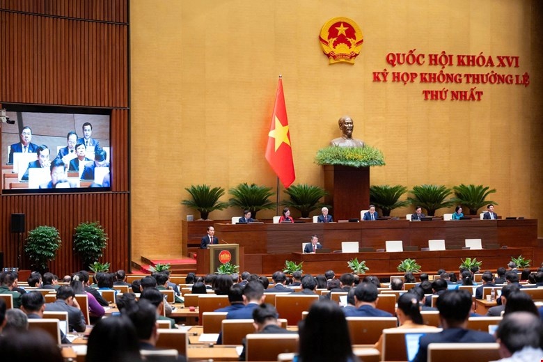 Chủ tịch Quốc hội: Chính sách, pháp luật phải đi trước, mở đường cho phát triển- Ảnh 4.