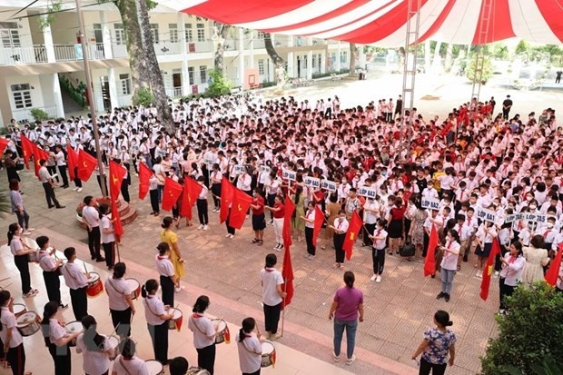 Thủ tướng: Ngành giáo dục khắc phục bệnh thành tích, chống lạm thu, siết gian lận thi cử trong năm học mới - Ảnh 1.