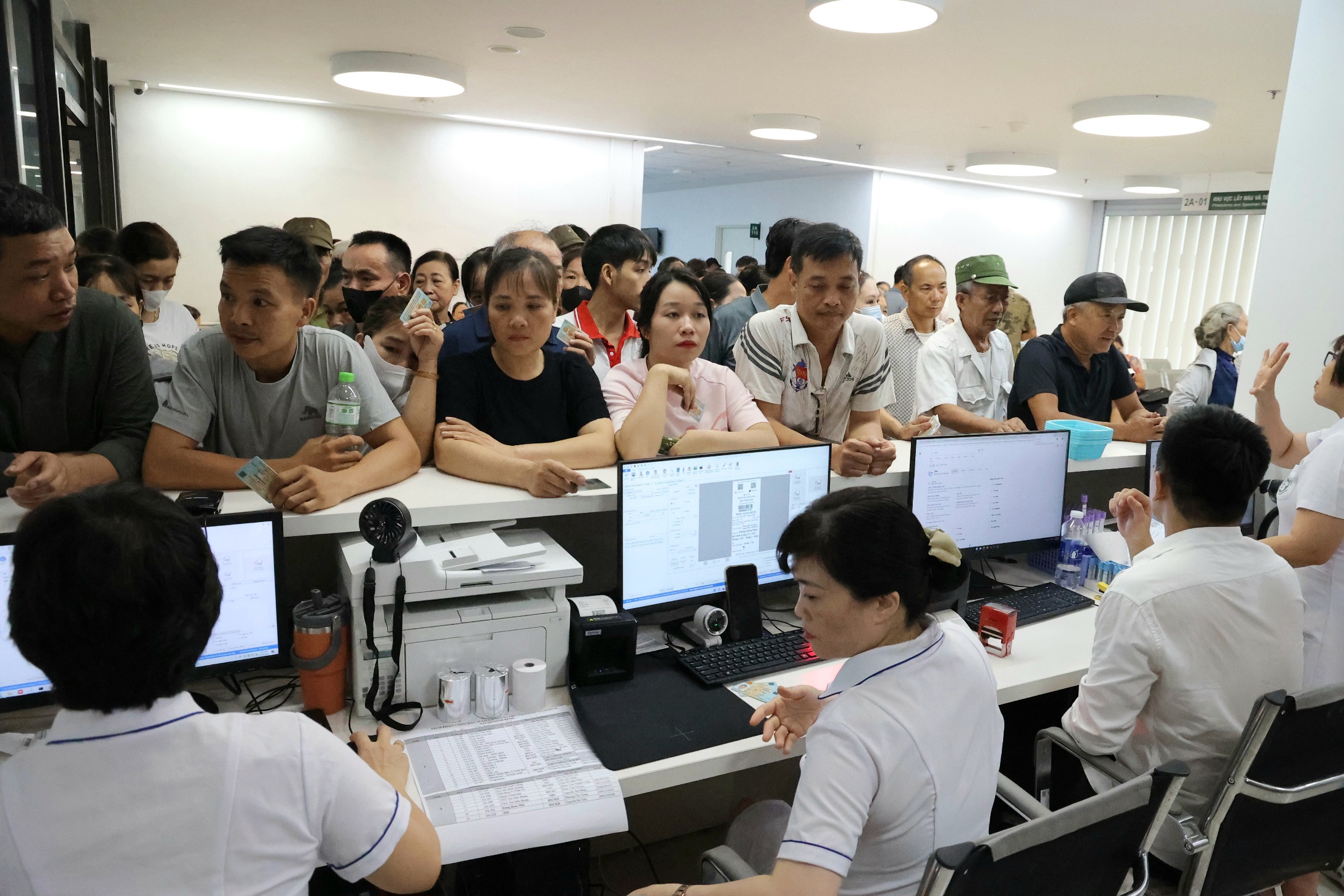Cử tri kiến nghị được thanh toán mức hưởng BHYT 100%, Bộ Y tế nói gì?- Ảnh 1.
