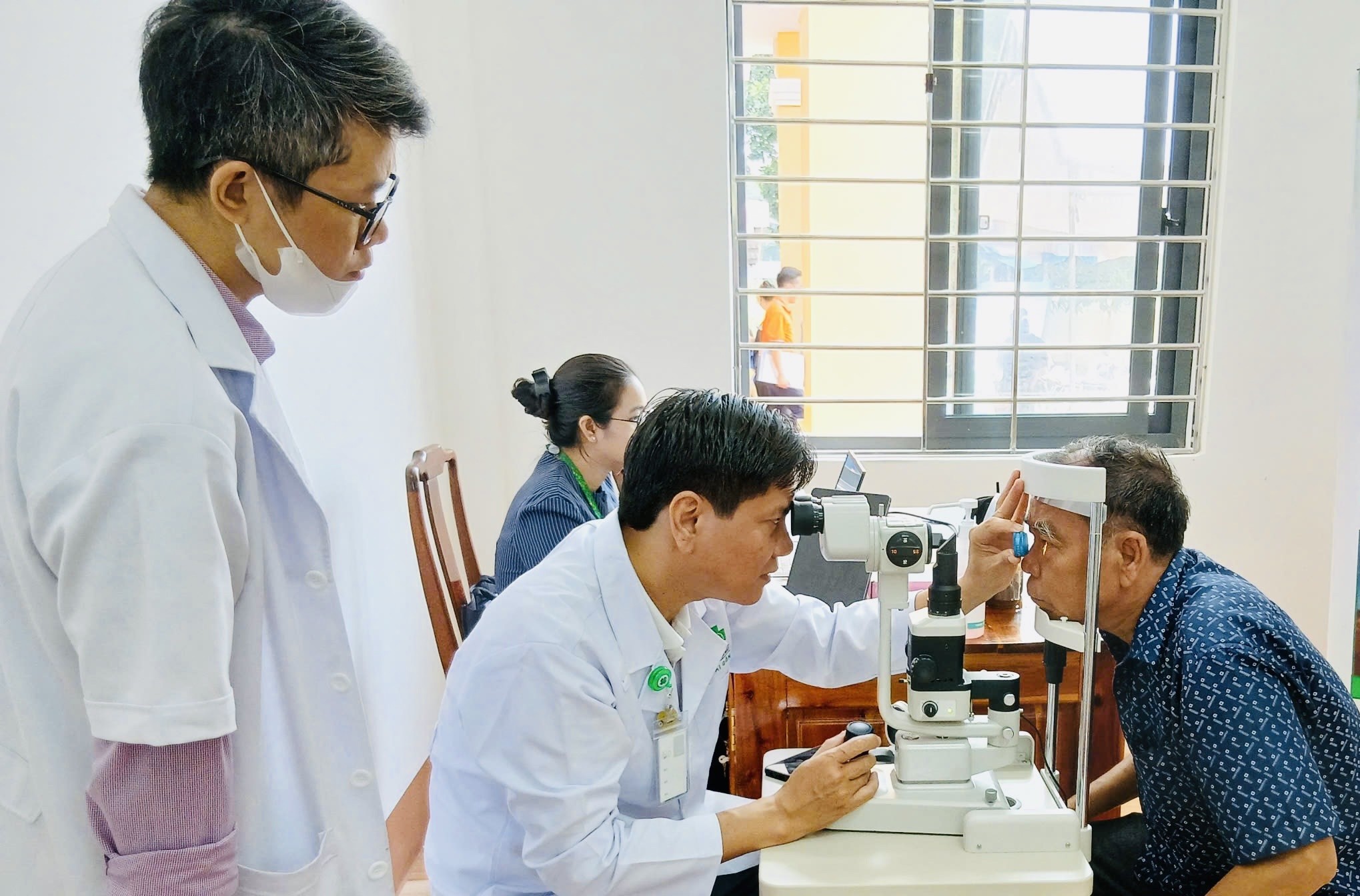 Khám sức khỏe cho người dân tại xã Tân Lợi, TP Đồng Nai. Ảnh: Hoảng Hải.