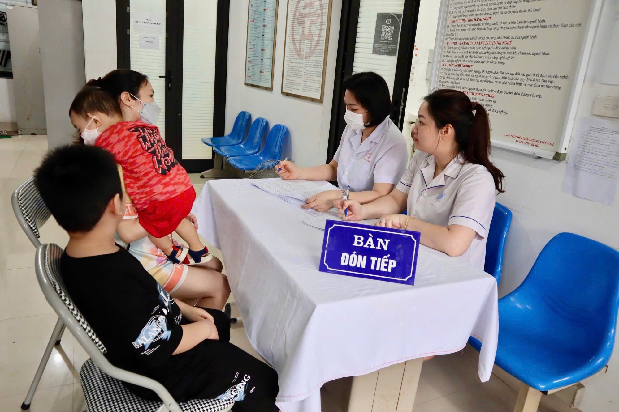 Thời điểm đưa trẻ đi khám tự kỷ