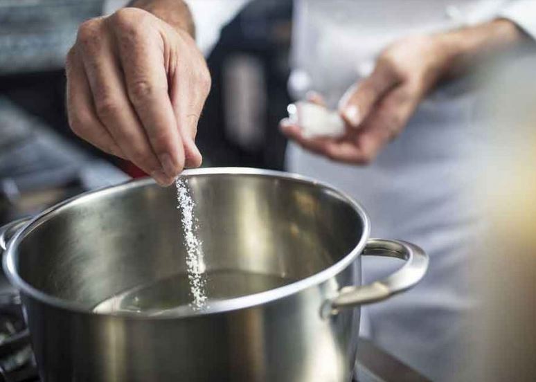 Tác Động Của Việc Ăn Nhạt: Lợi Ích và Nguy Cơ Cần Chú Ý