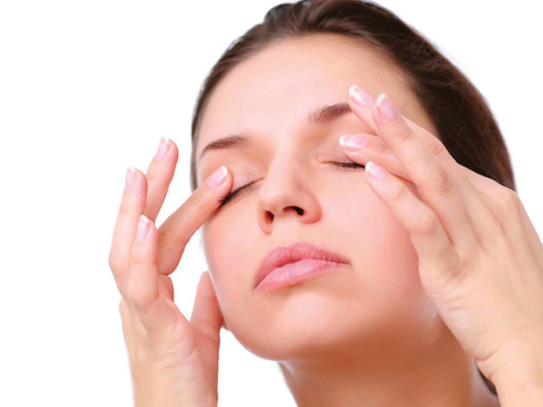Khám Phá Những Giải Pháp Hiệu Quả Để Giảm Thiểu Quầng Thâm Và Bọng Mắt