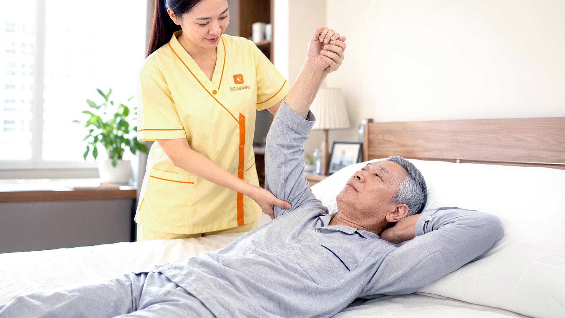 Giải pháp chăm sóc người cao tuổi tại nhà - Ảnh 1.