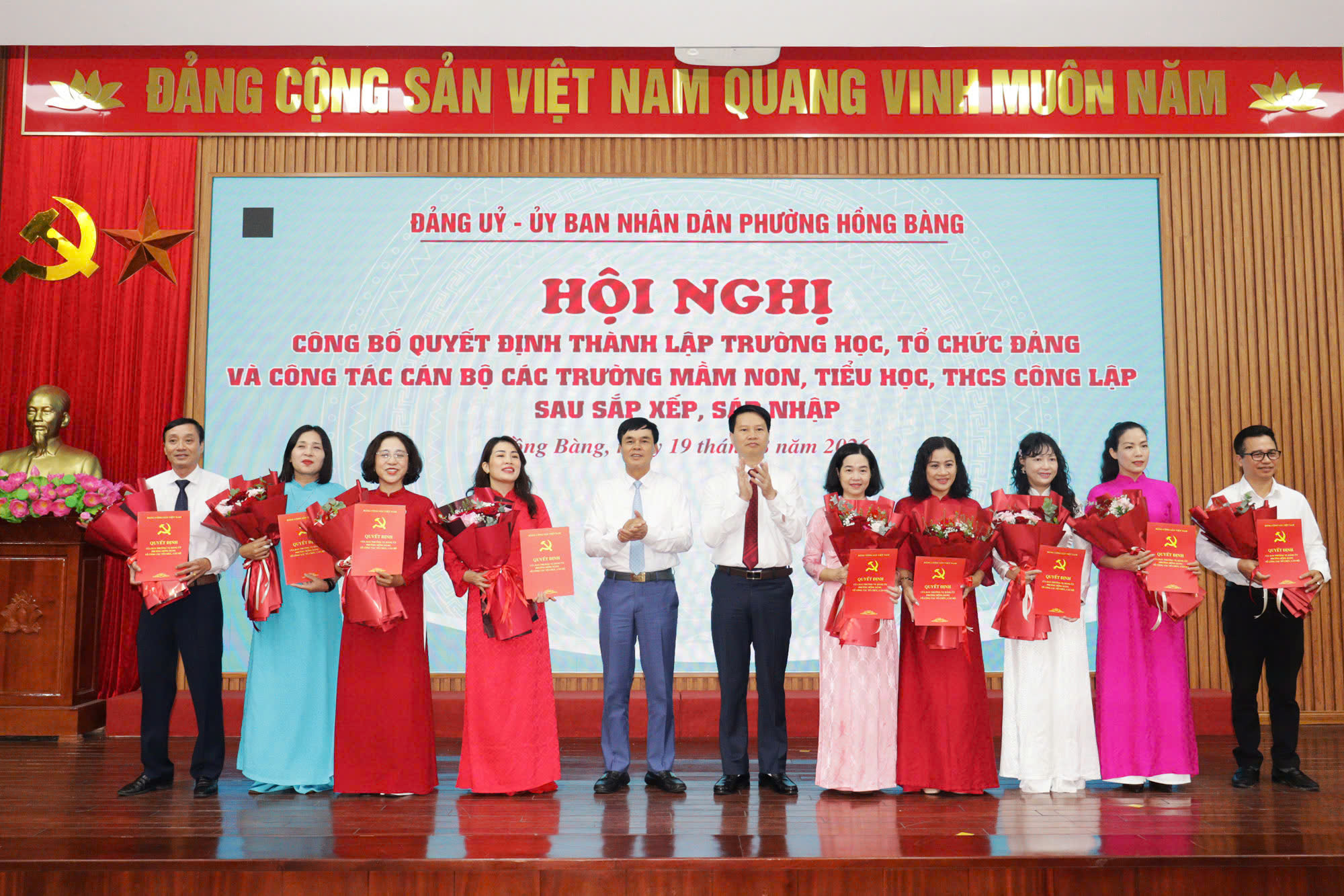 phuong-hong-bang-hai-phong-sap-xep-lai-don-vi-truong-hoc-theo-huong-tinh-gon-dau-moi-quan-ly-1787235837215283075730 Các xã, phường ở Hải Phòng sắp xếp lại trường học- Ảnh 3.