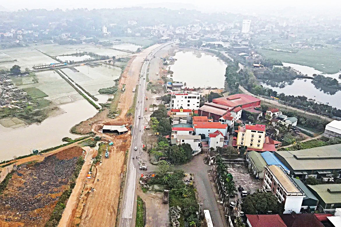 Khó Khăn Tại Dự Án Cải Tạo Quốc Lộ 6 Qua Hà Nội - Ảnh 2.