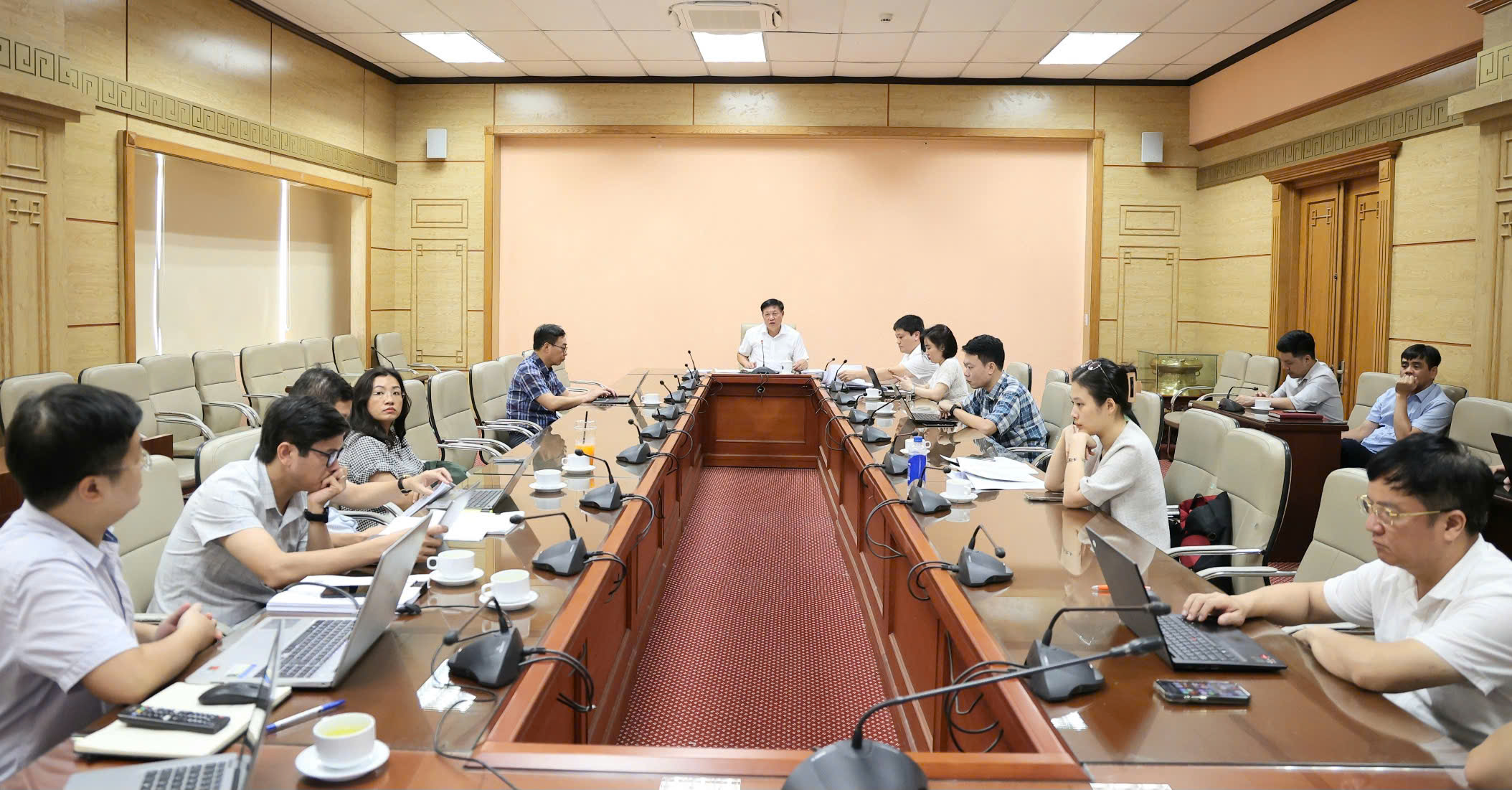 Đề Xuất Chiến Lược Mới Cho Quản Lý Thiết Bị Y Tế Tại Việt Nam