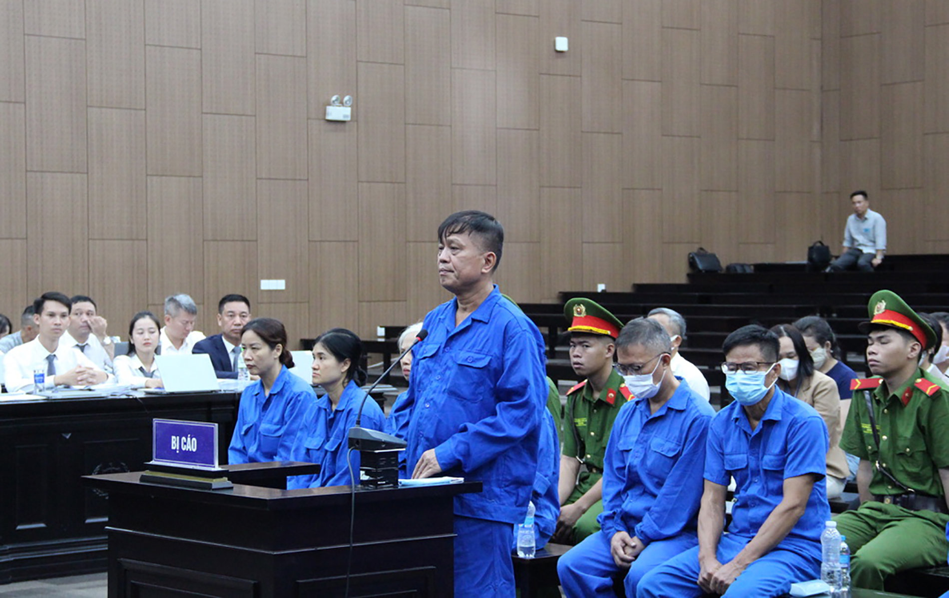 Nguyễn Bá Hoan: Cựu Thứ trưởng Đối Diện Án Tù Nặng Vì Nhận Hối Lộ