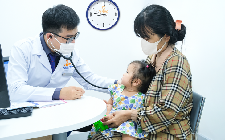 Khám sức khỏe định kỳ cho trẻ