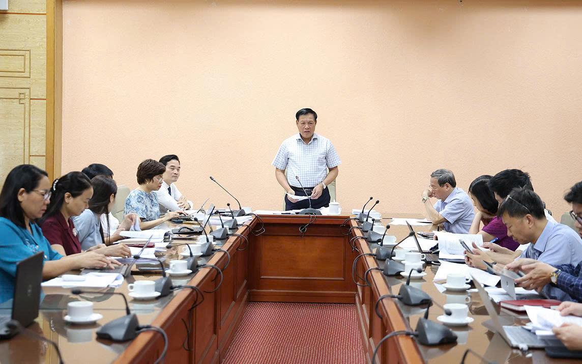 Cập Nhật Luật An Toàn Thực Phẩm: Xu Hướng Mới Và Tác Động Đến Quản Lý