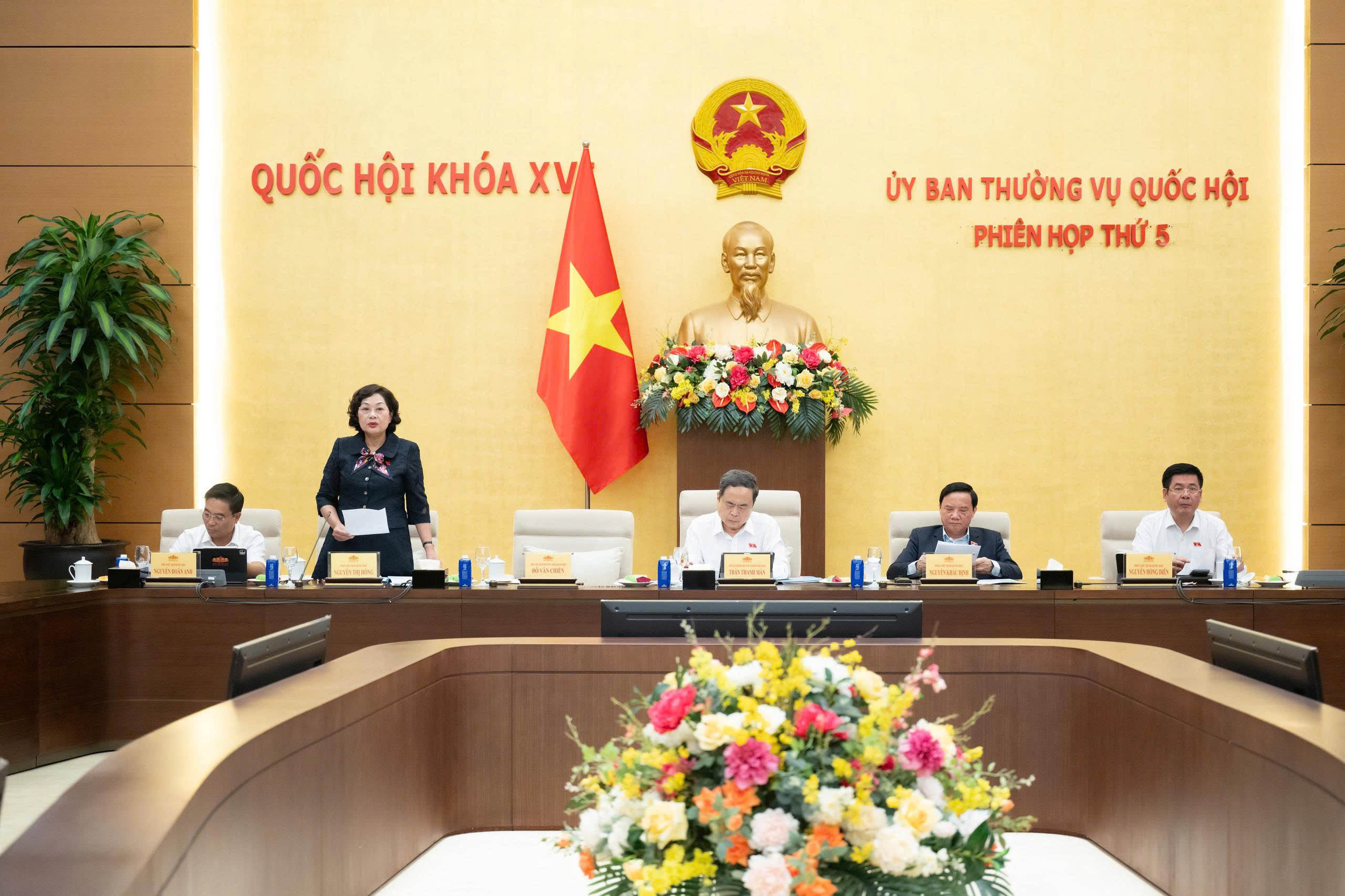 Hộ kinh doanh, doanh nghiệp doanh thu dưới 10 tỷ đồng được đề xuất giảm 30% thuế- Ảnh 1.
