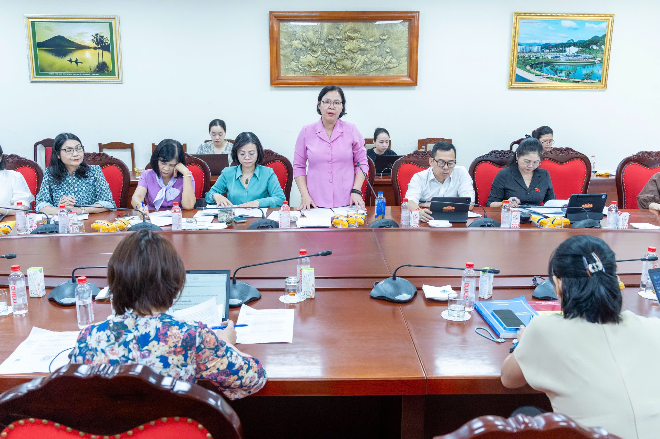 Đề xuất bổ sung 'an toàn tinh thần' vào Luật An toàn, vệ sinh lao động- Ảnh 4.