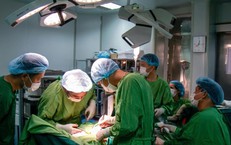 Câu Chuyện Thương Tâm: Bé Trai 26 Tháng Bị Chó Cắn Nát Hàm Mặt