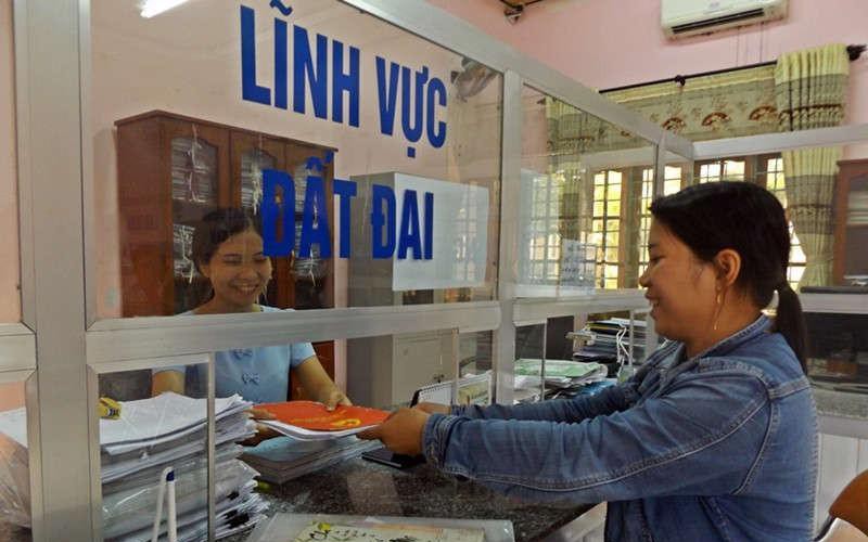 Biện Pháp Giải Quyết Tình Trạng Dôi Dư Hiệu Trưởng và Hiệu Phó