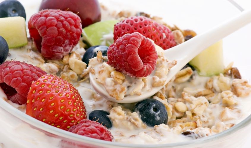 Khám Phá 5 Thực Phẩm Hỗ Trợ Giảm Cholesterol và Tăng Cường Sức Khỏe Tim Mạch