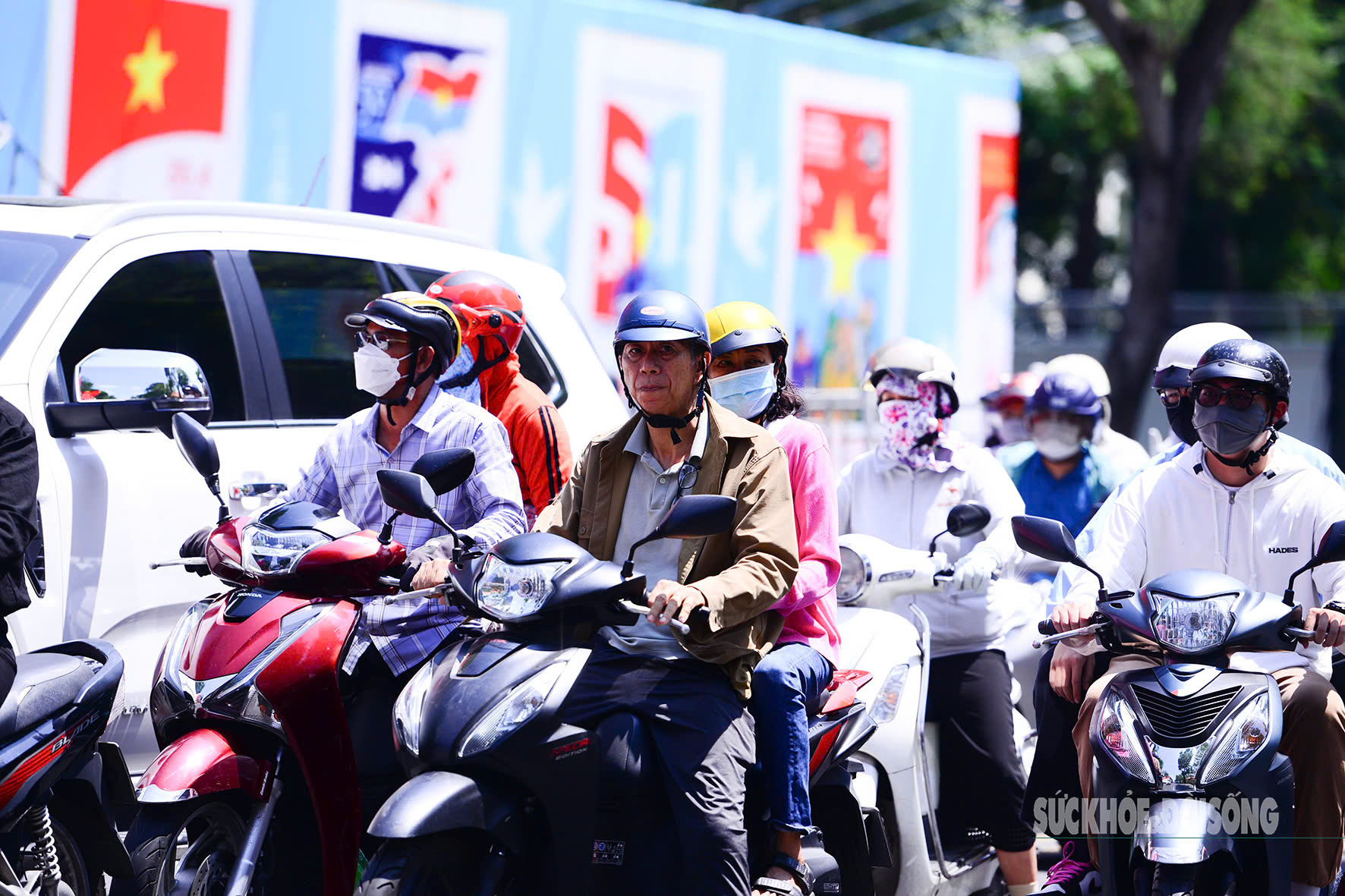 Miền Bắc bước vào đợt nắng nóng dài ngày. Ảnh: Tuấn Anh