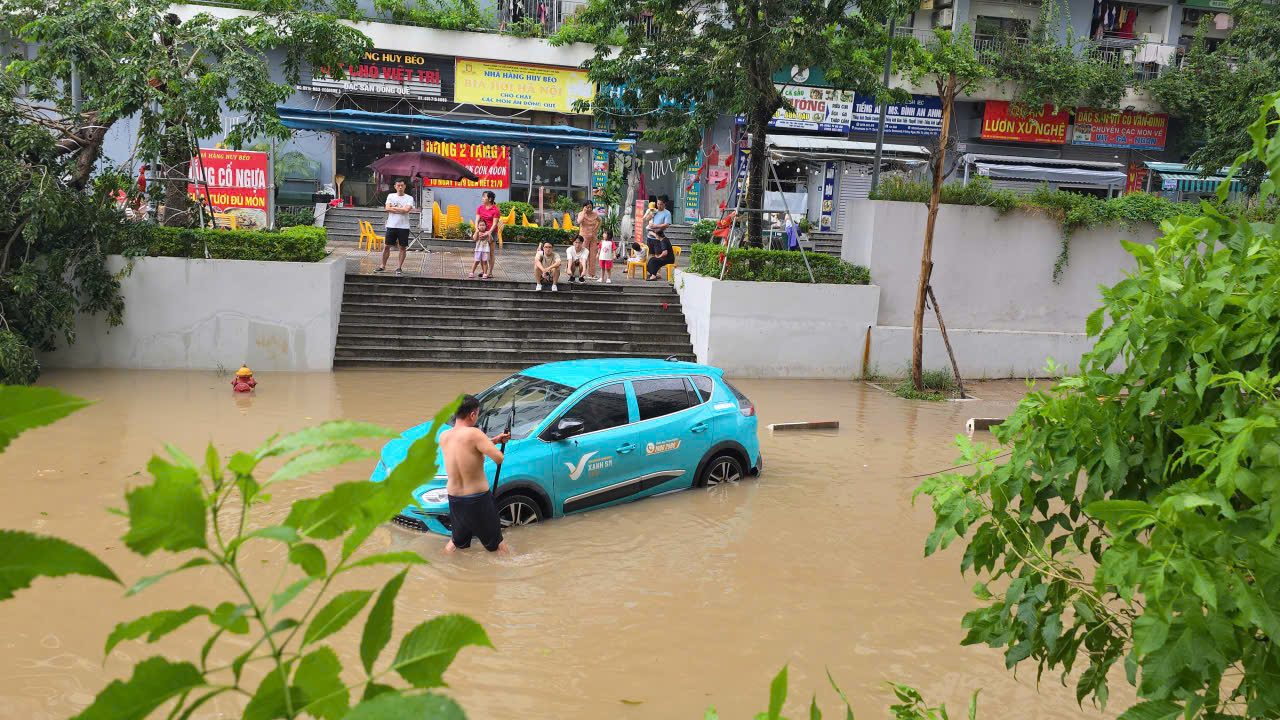 Cảnh Báo Mưa Lớn: 18 Tỉnh Thành Đang Chủ Động Ứng Phó