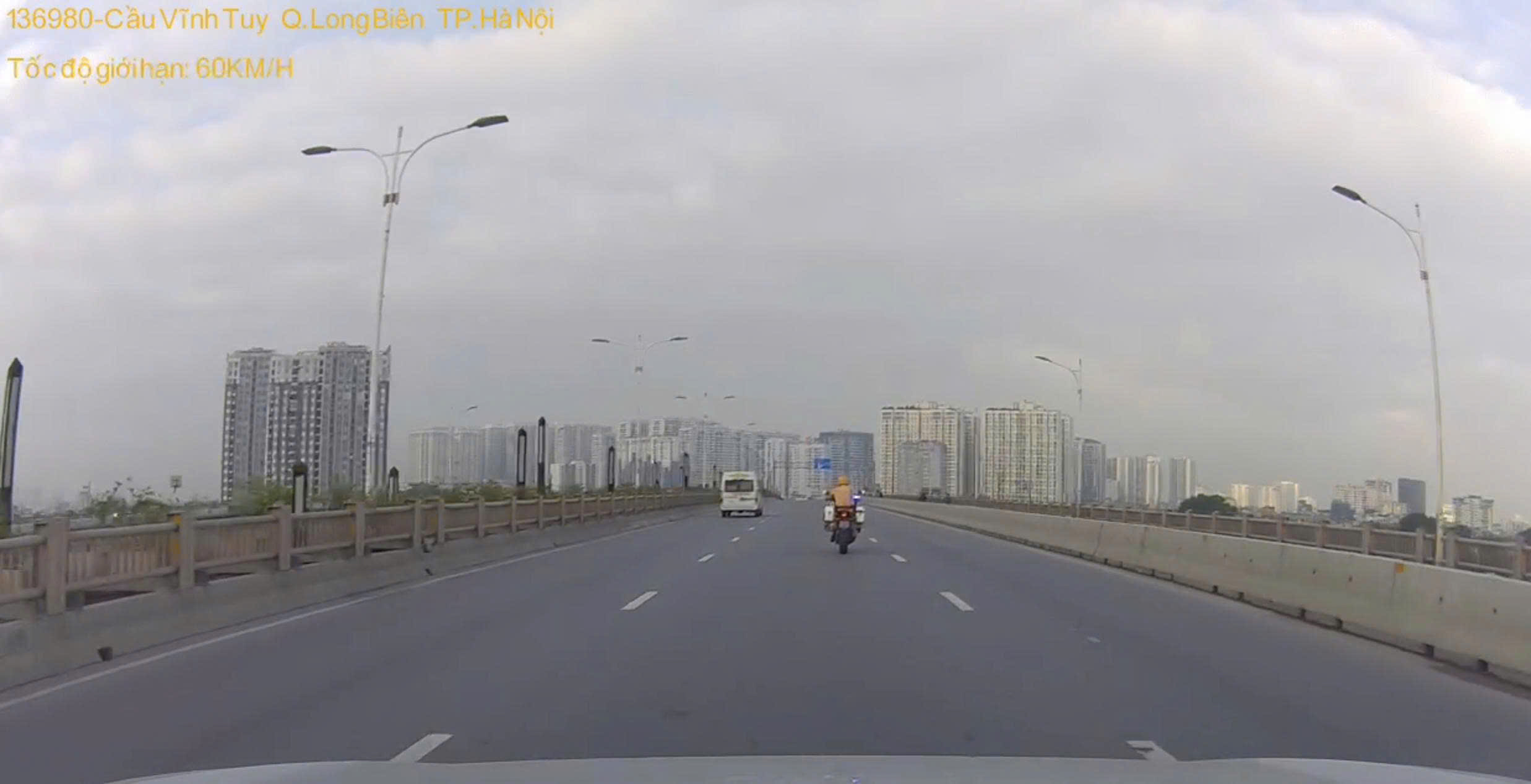 Hà Nội: CSGT Nhanh Chóng Giúp Cụ Ông 93 Tuổi Đến Bệnh Viện Cấp Cứu
