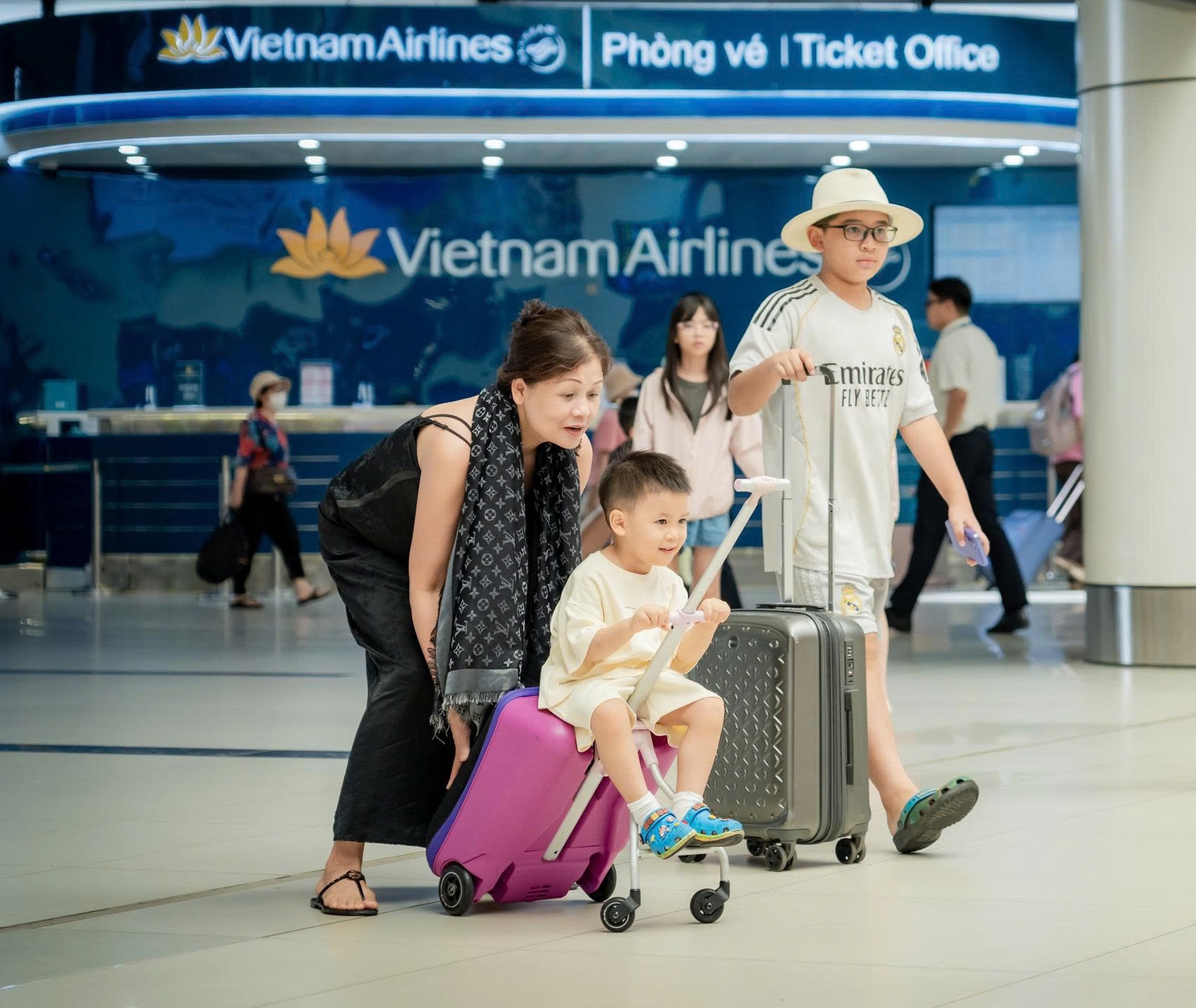 z82034307565176b127a655b11a93df34d374146eef5f0-17879152859891099786911 Nội Bài thông thoáng bất ngờ trong ngày cao điểm đông khách nhất kỳ nghỉ lễ 2/9- Ảnh 4.