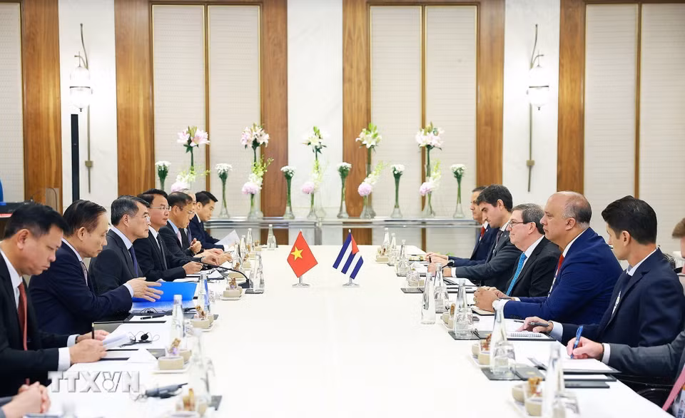 Thủ tướng Lê Minh Hưng tiếp Bộ trưởng Ngoại giao Cuba Bruno Rodríguez Parrilla- Ảnh 3.