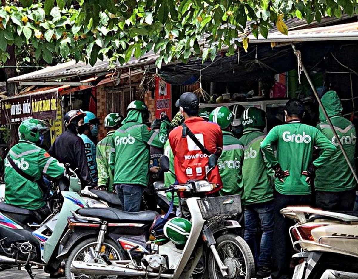 Cơ quan cạnh tranh triệu tập Grab để làm rõ cơ chế giá cước và các khoản phí
