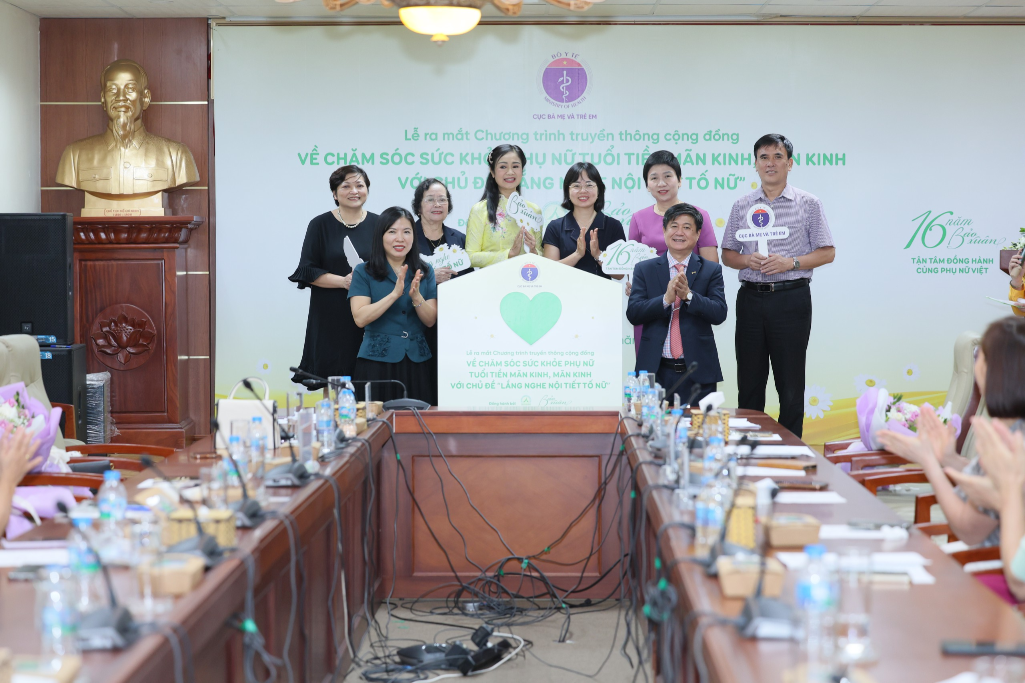 Bảo Xuân đồng hành cùng chiến dịch 'Lắng nghe nội tiết tố nữ'- Ảnh 2.