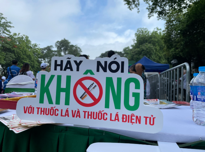 Gần 41% cửa hàng vi phạm quy định trưng bày thuốc lá- Ảnh 1.
