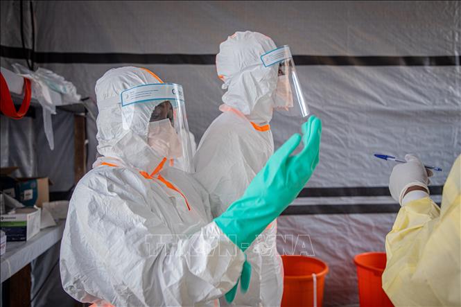 Ebola ở CHDC Congo: Tỷ lệ tử vong trong cộng đồng tăng cao và những thách thức cần giải quyết