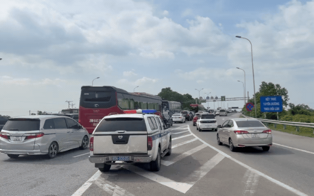 Tài Xế Cần Nắm Rõ Thông Tin Về Sự Cho Phép Đi Ngược Chiều Trên Cao Tốc - Ảnh 2.